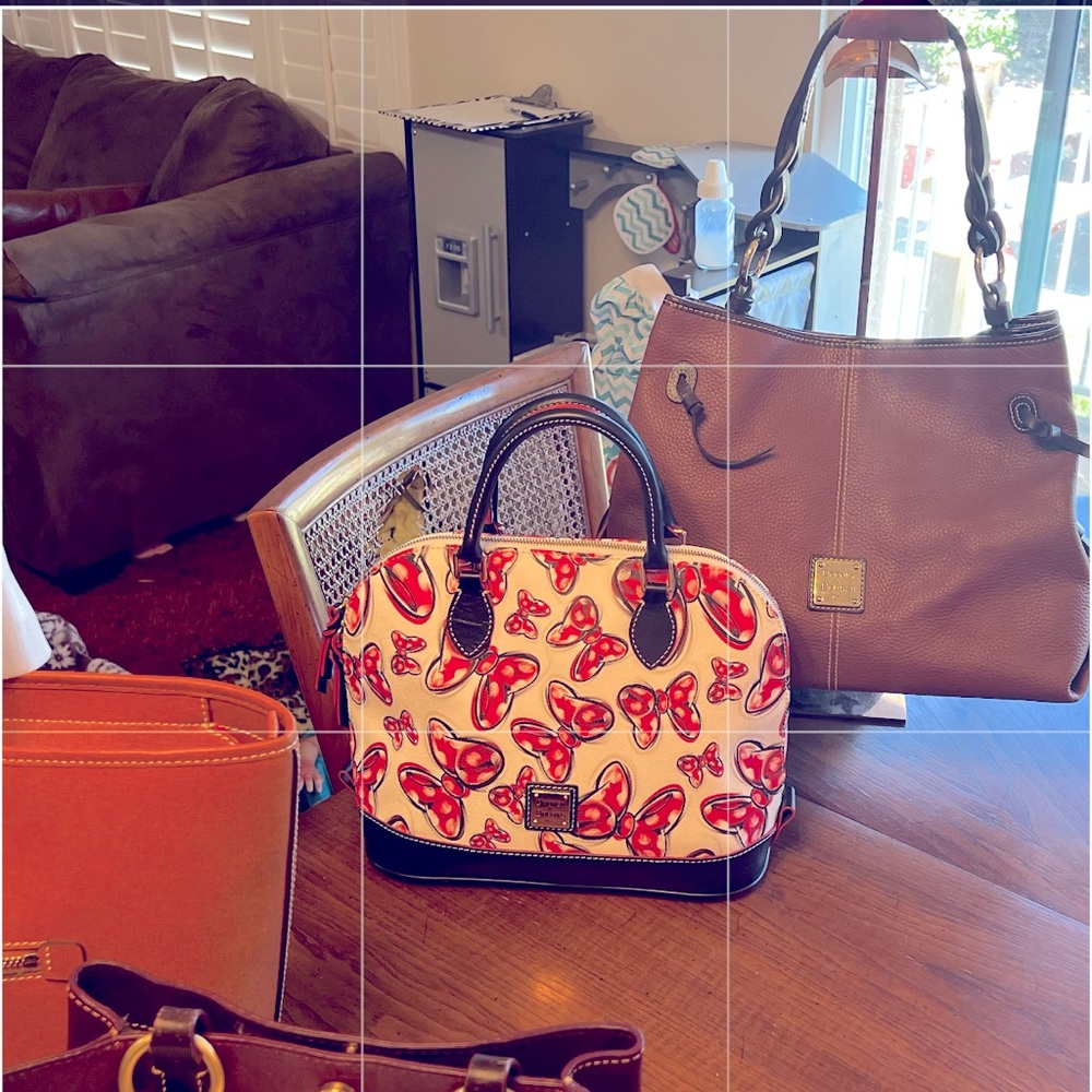 RARE HTF EUC Dooney and Bourke Lizard Leather Zip Zip Satchel crossbody in blush - Picture 11 of 13